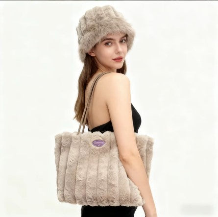 ensemble-sac-a-main-chapeau