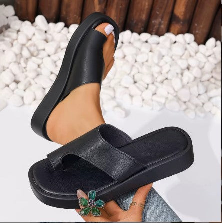 chaussures-elegantes-noires-qui-vous-donne-confort-et-elegance-parfaites-pour-toutes-vos-sorties